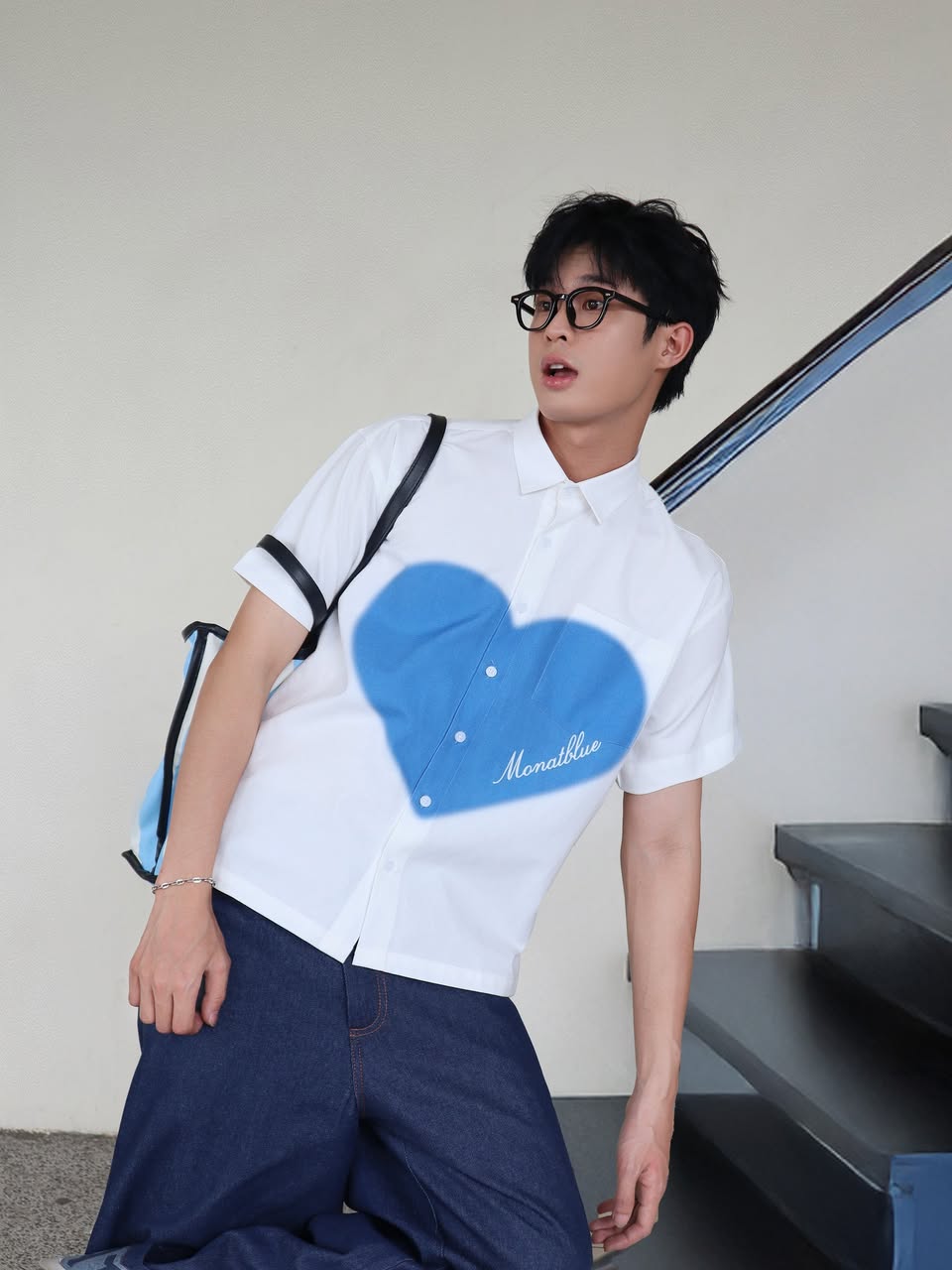 SHIRT White Boxy Blue Heart