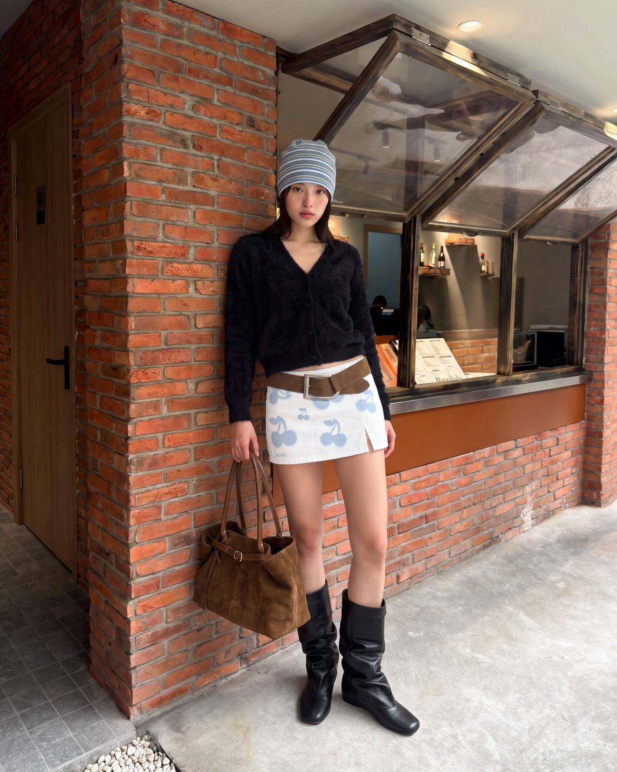 LOOK 08