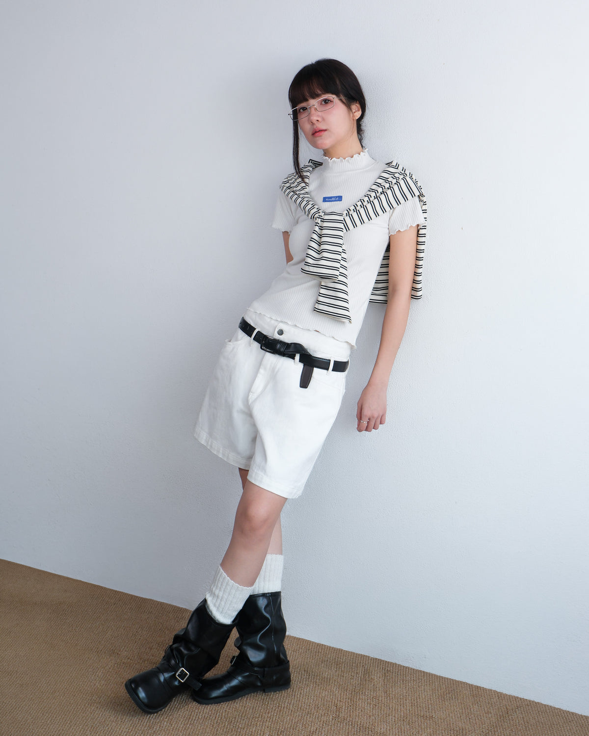 LOOK 03