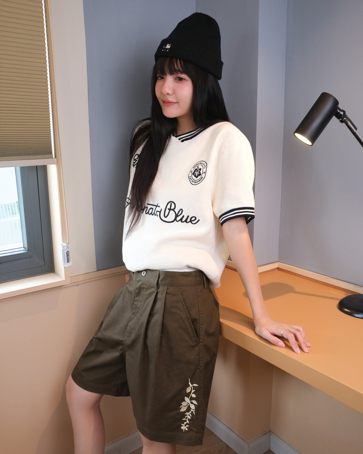 LOOK 08