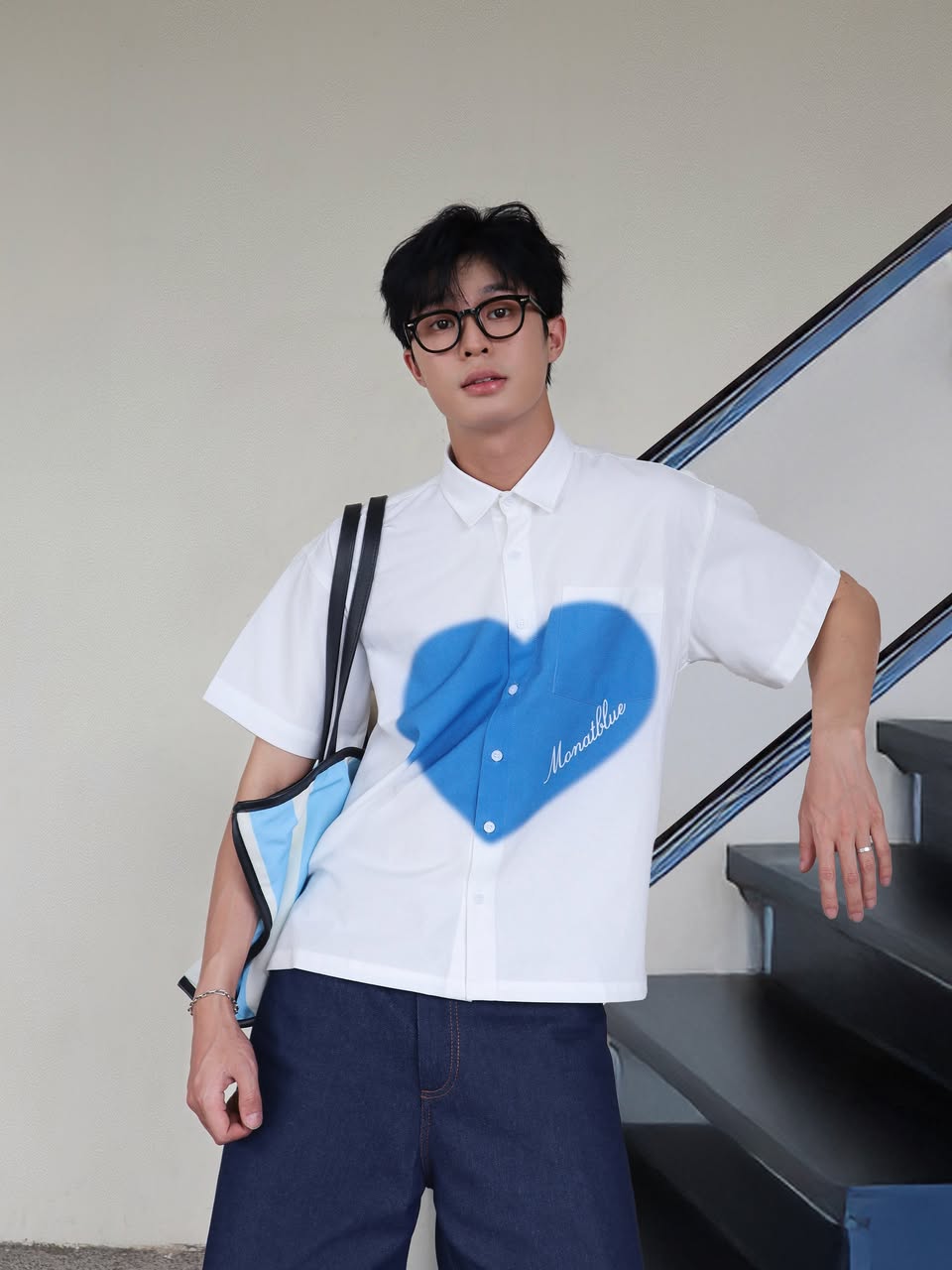 SHIRT White Boxy Blue Heart