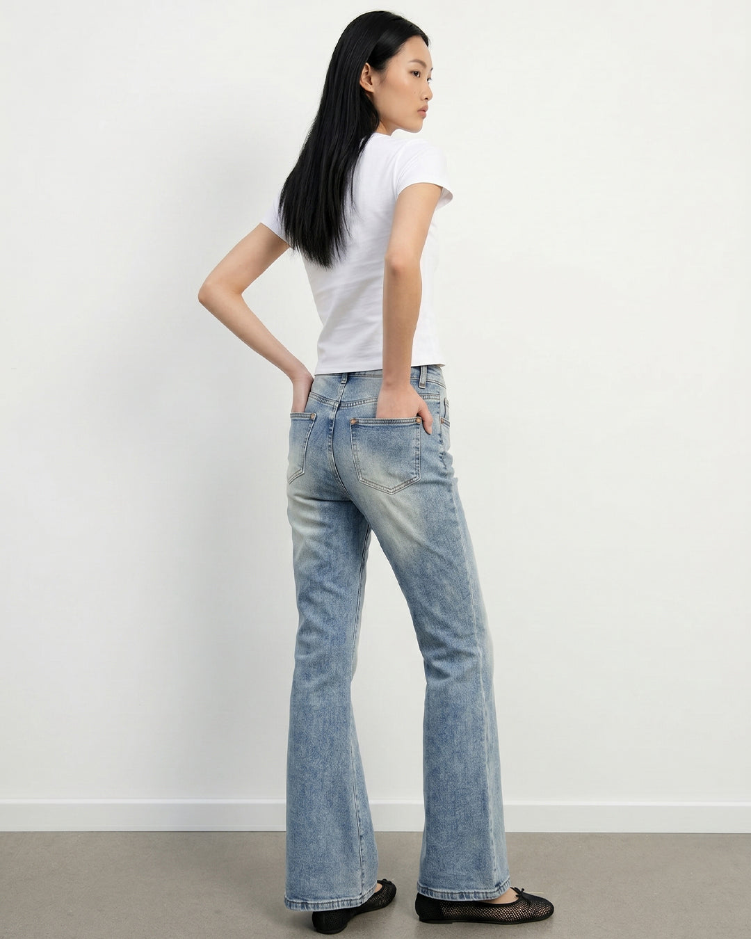 Essential Flare Jeans