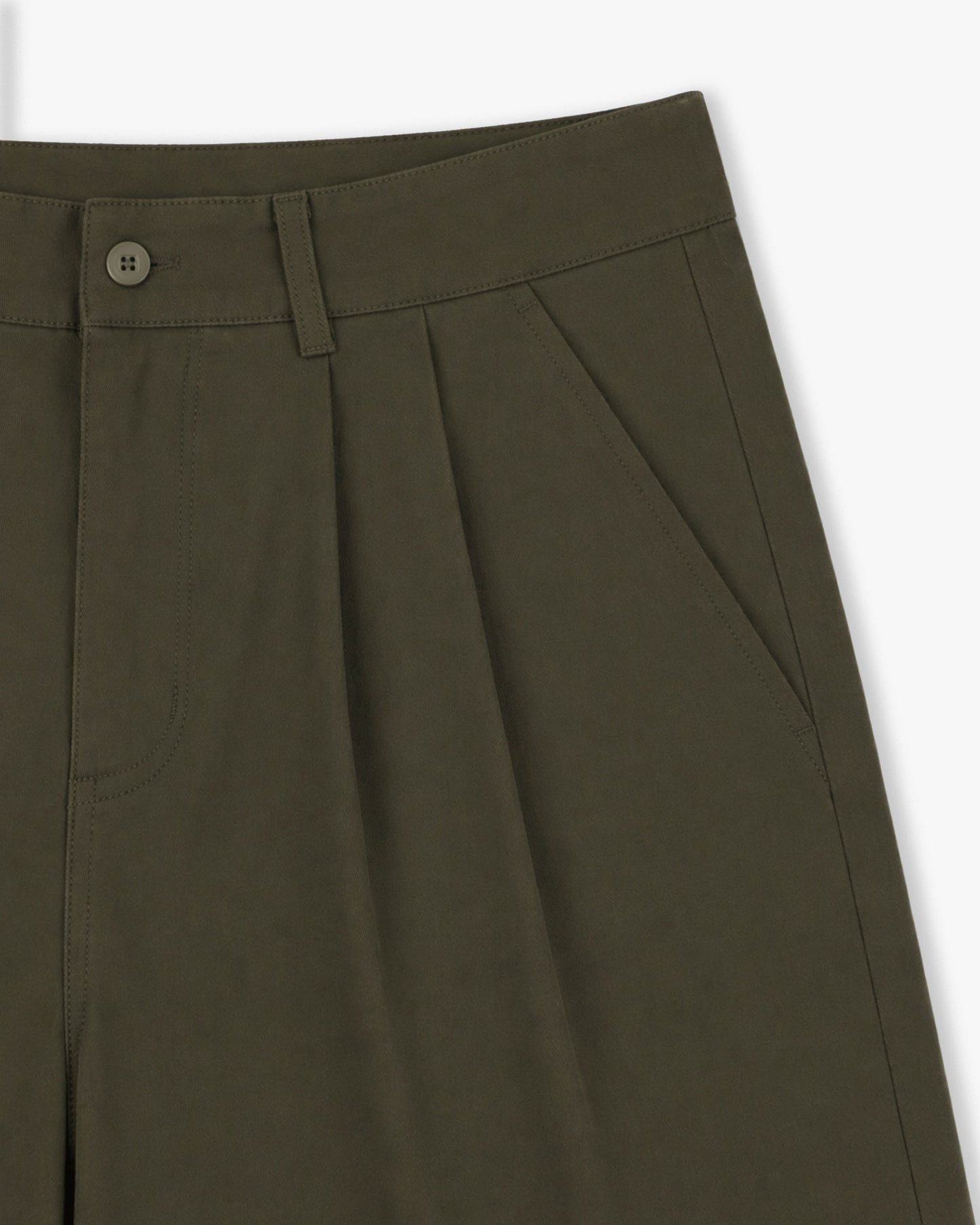 Short Carrier Olive Cargo