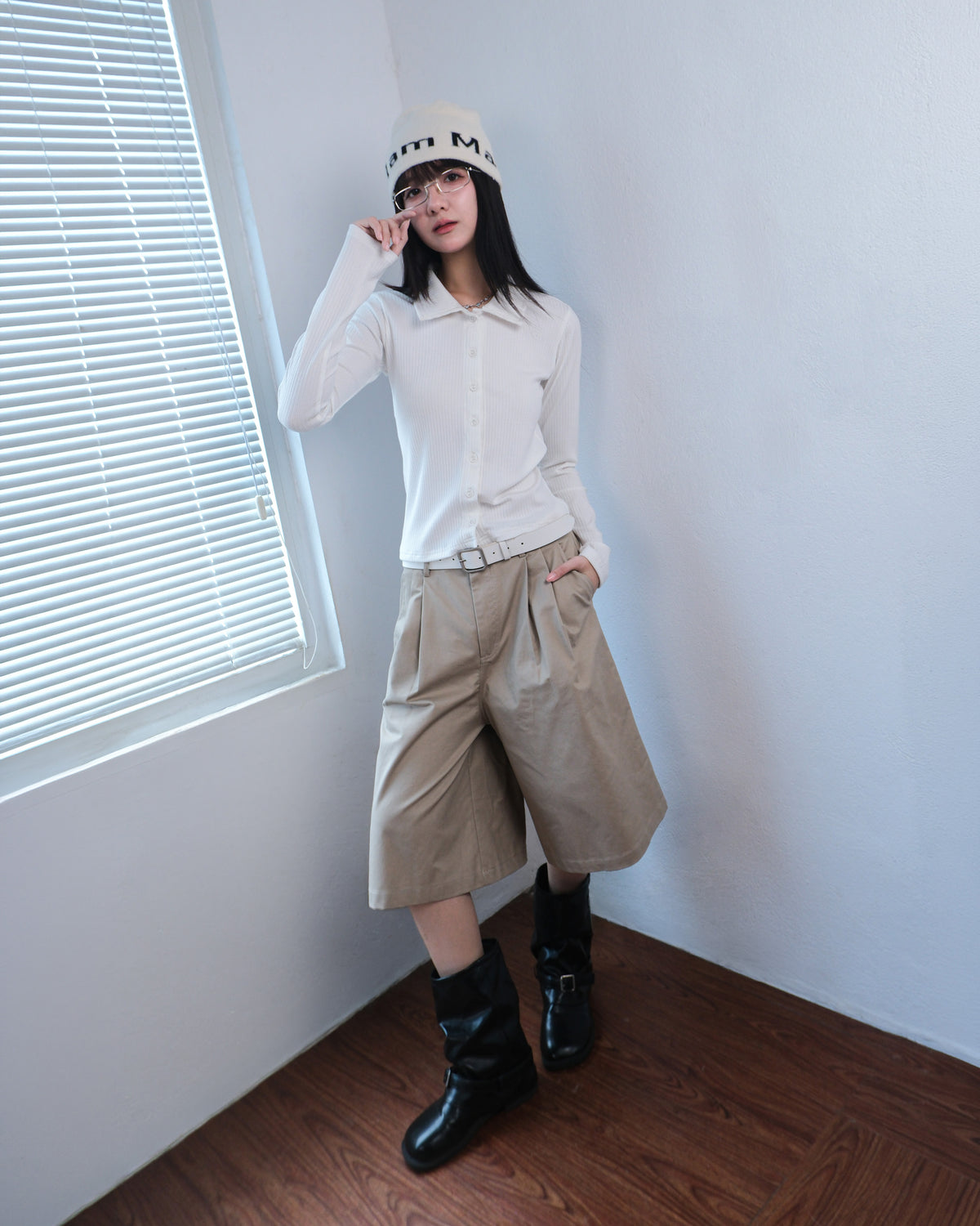 LOOK 08